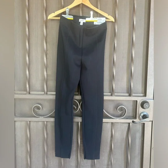 NWT (never worn) On 34th Black Skinny Leg, High Rise Pants, Size Small - Picture 12 of 12